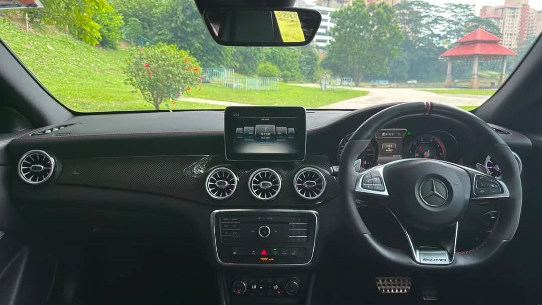 2015 Mercedes-Benz CLA45 AMG — photo 17 of 29