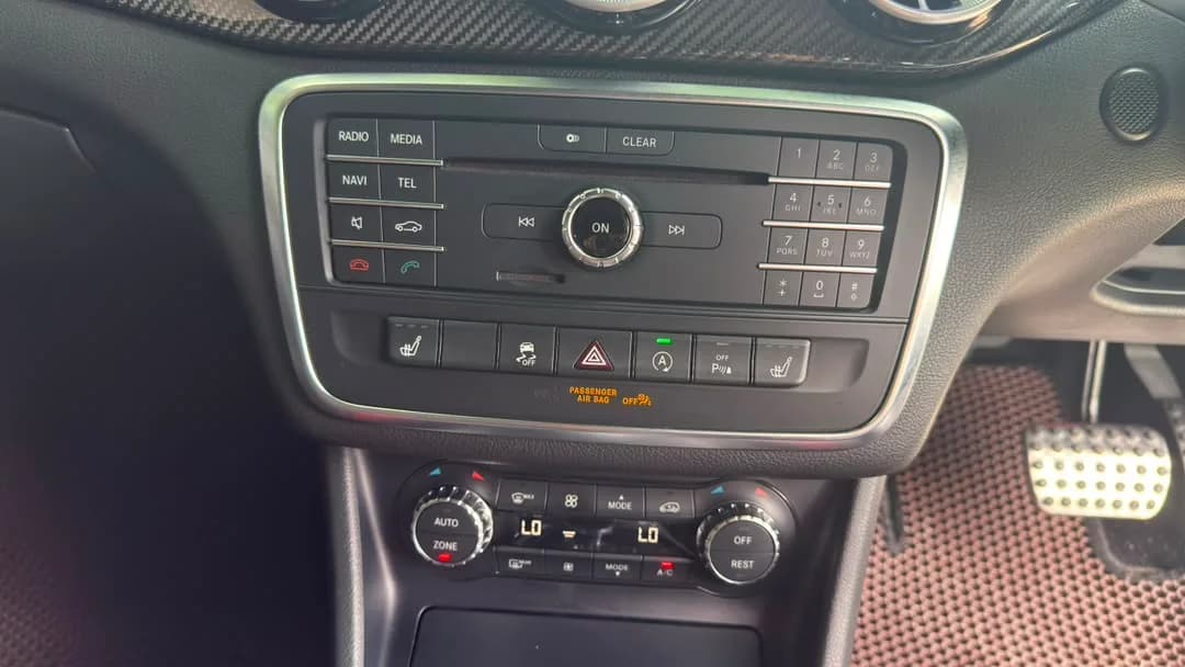 2015 Mercedes-Benz CLA45 AMG — photo 20 of 29