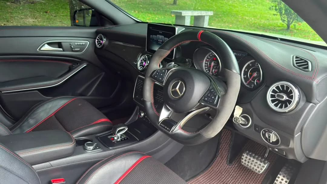 2015 Mercedes-Benz CLA45 AMG — photo 23 of 29
