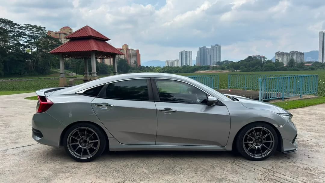 2016 Honda Civic 1.5 TC-P — photo 12 of 28