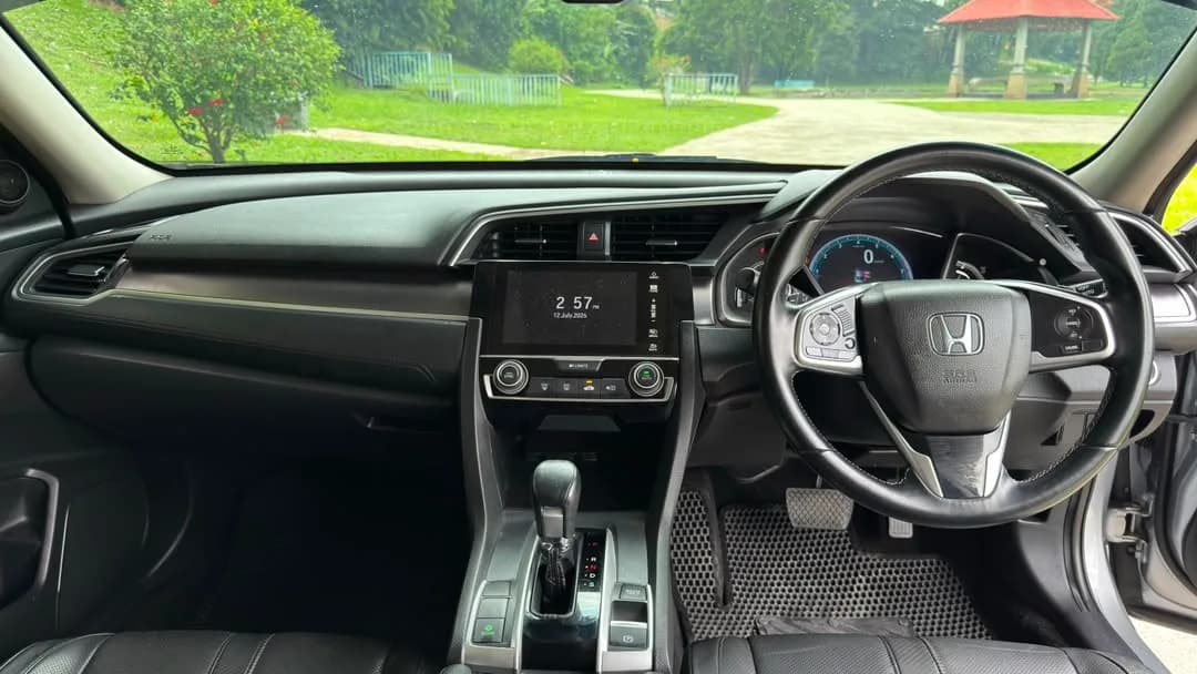2016 Honda Civic 1.5 TC-P — photo 17 of 28