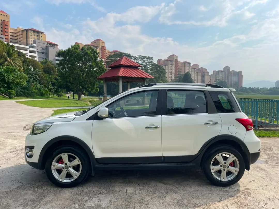 2017 Haval H1 1.5 — photo 14 of 27