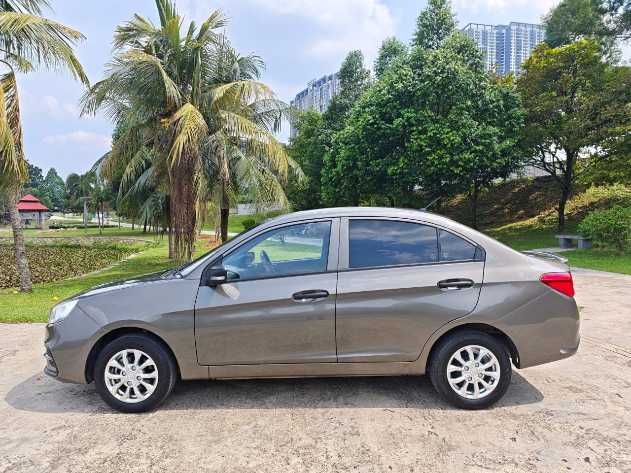 2024 Proton Saga Standard — photo 13 of 27