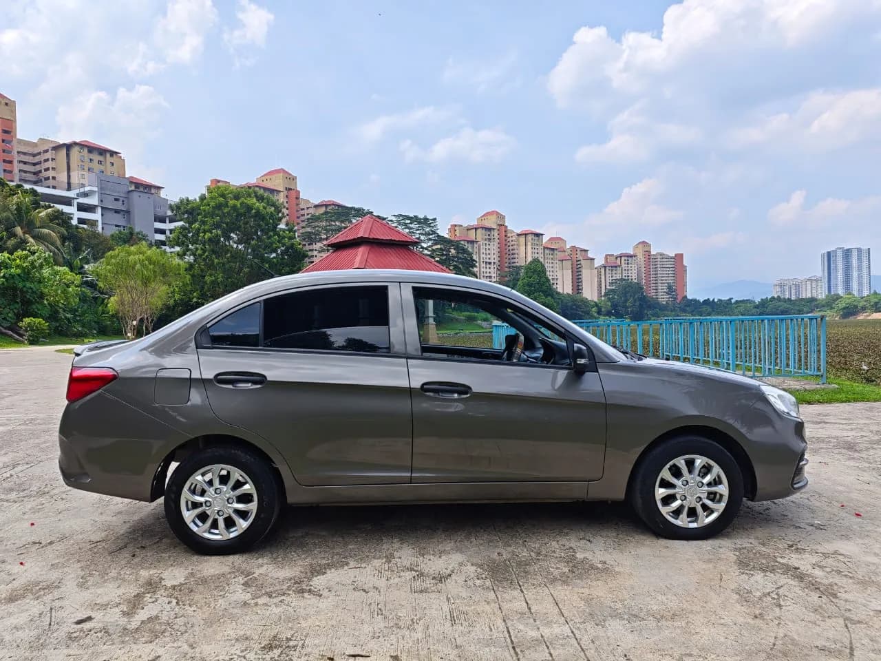 2024 Proton Saga Standard — photo 14 of 27