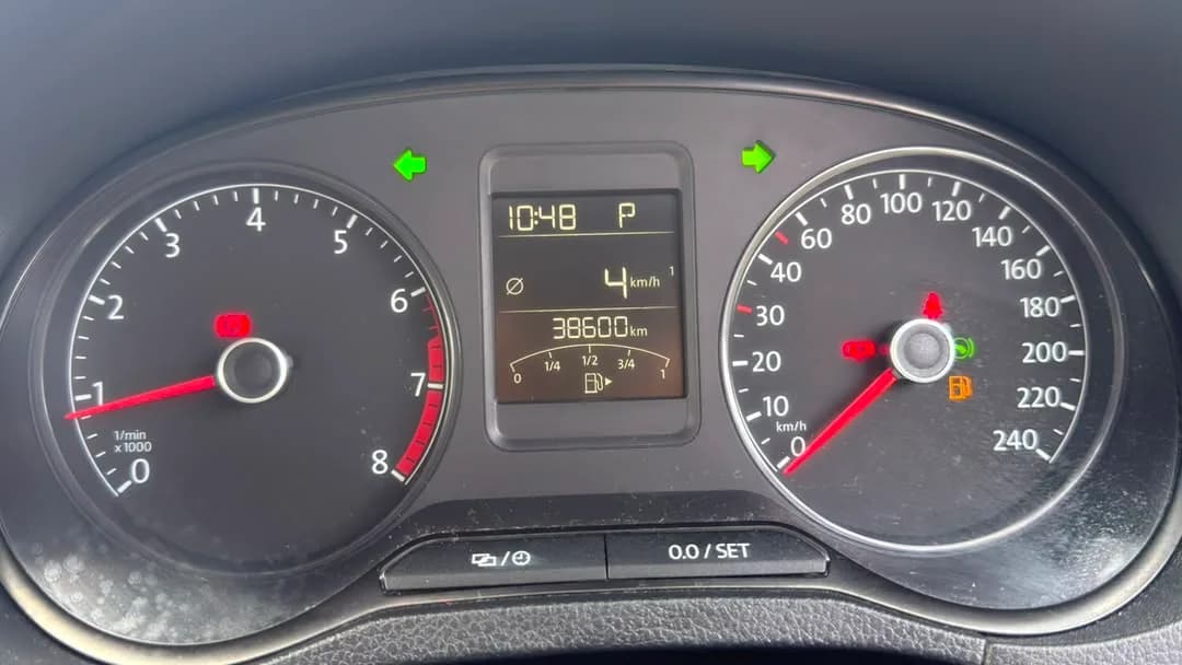 2018 Volkswagen Polo HB 1.6 — photo 17 of 27