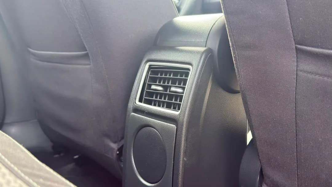 2018 Volkswagen Polo HB 1.6 — photo 23 of 27