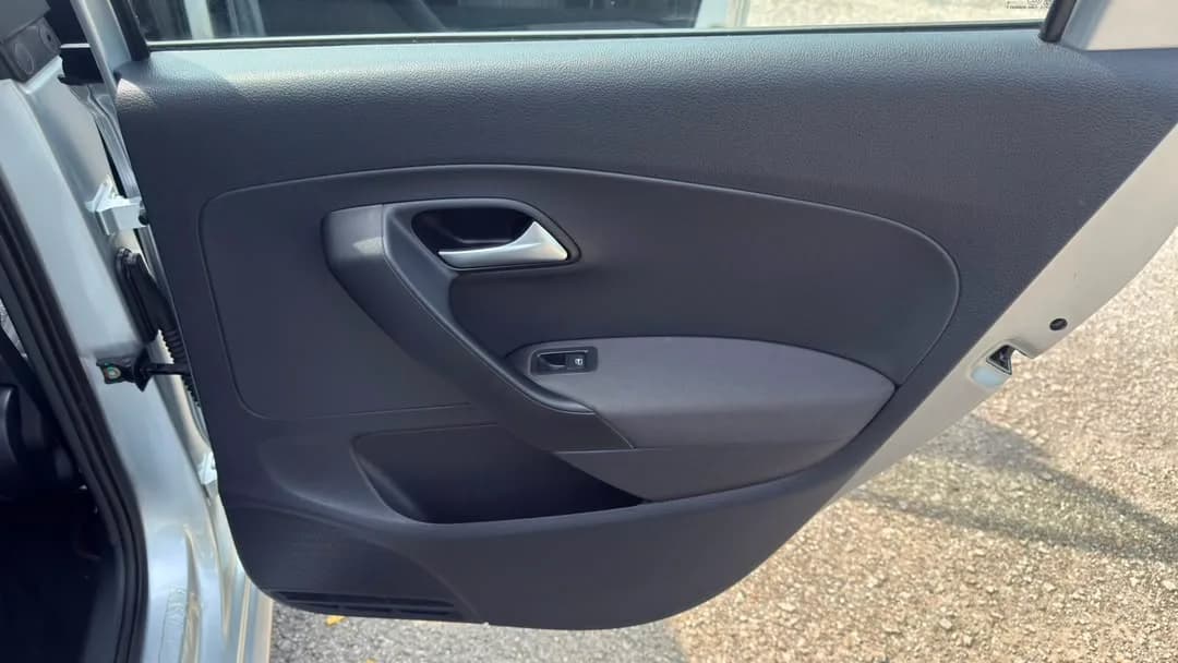 2018 Volkswagen Polo HB 1.6 — photo 26 of 27