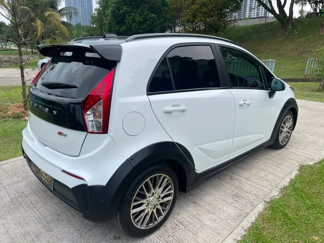 2022 Proton Iriz Active — photo 4 of 27