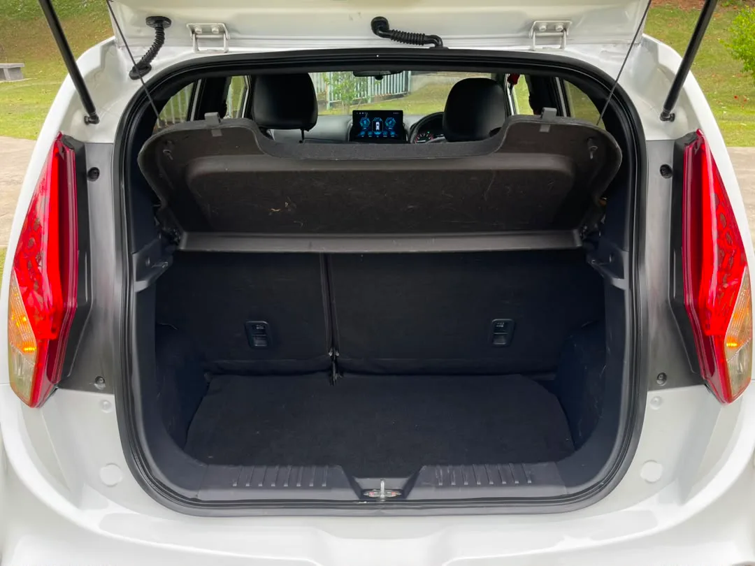 2022 Proton Iriz Active — photo 12 of 27