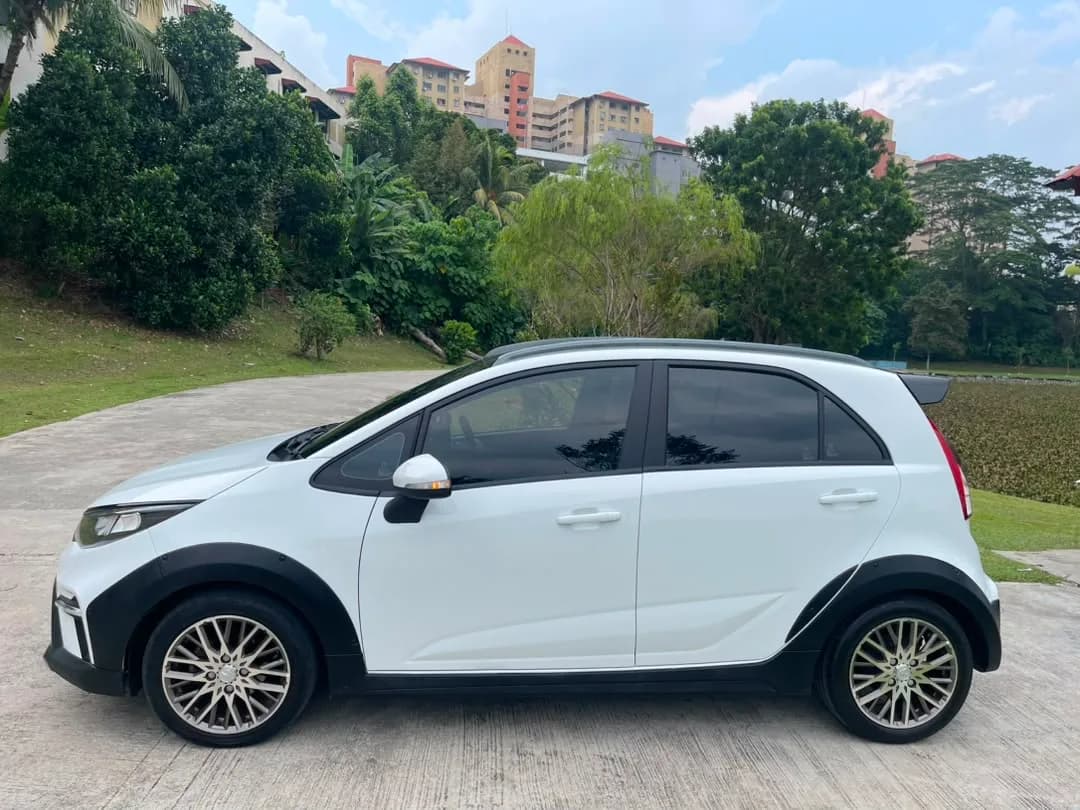 2022 Proton Iriz Active — photo 14 of 27