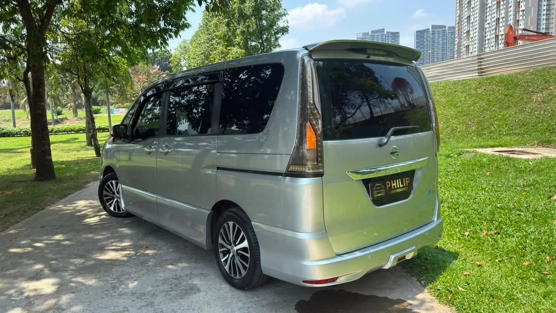 2017 Nissan Serena Hybrid — photo 5 of 30