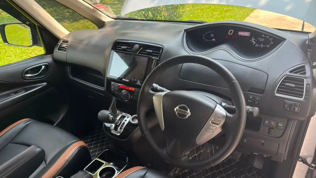 2017 Nissan Serena Hybrid — photo 17 of 30
