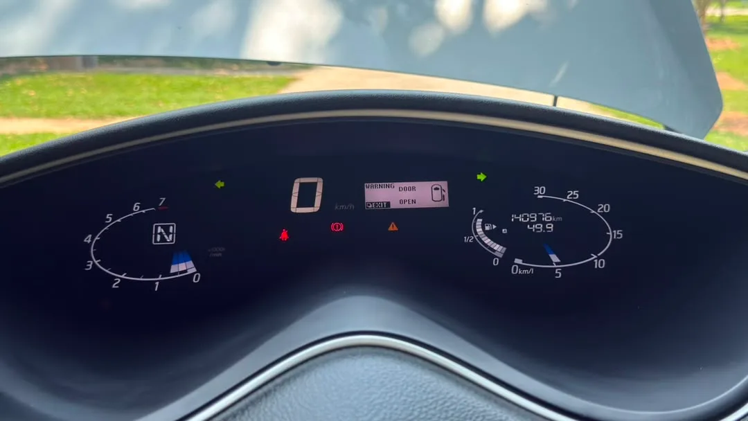 2017 Nissan Serena Hybrid — photo 18 of 30