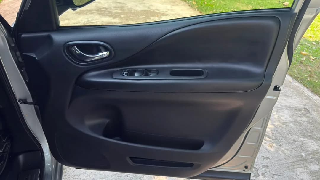 2017 Nissan Serena Hybrid — photo 30 of 30