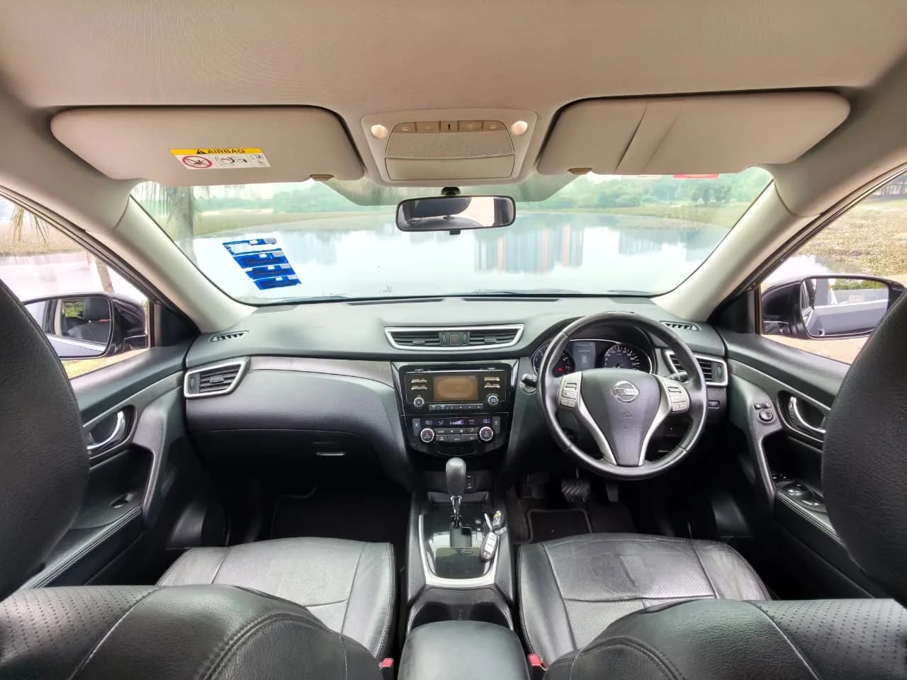 2015 Nissan X-TRAIL — photo 16 of 31