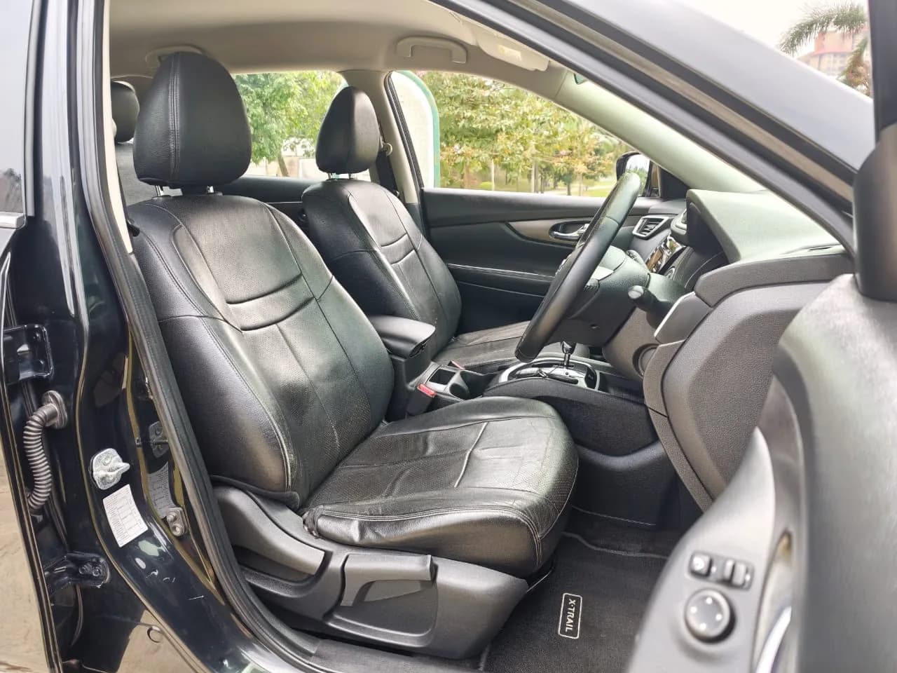 2015 Nissan X-TRAIL — photo 26 of 31