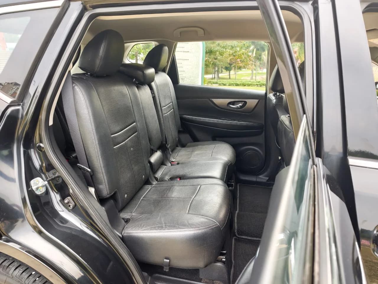 2015 Nissan X-TRAIL — photo 29 of 31