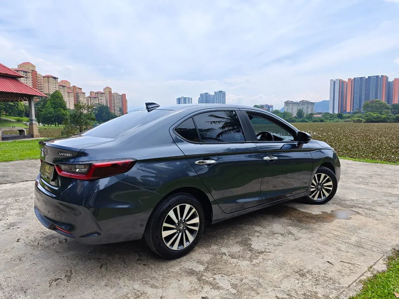 2025 Honda City E — photo 4 of 28