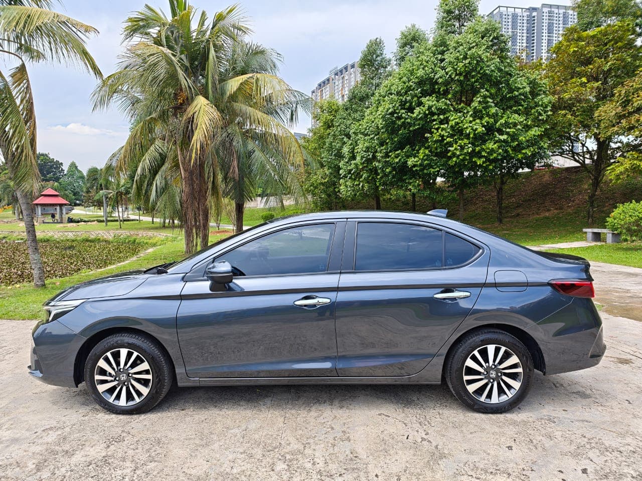 2025 Honda City E — photo 12 of 28