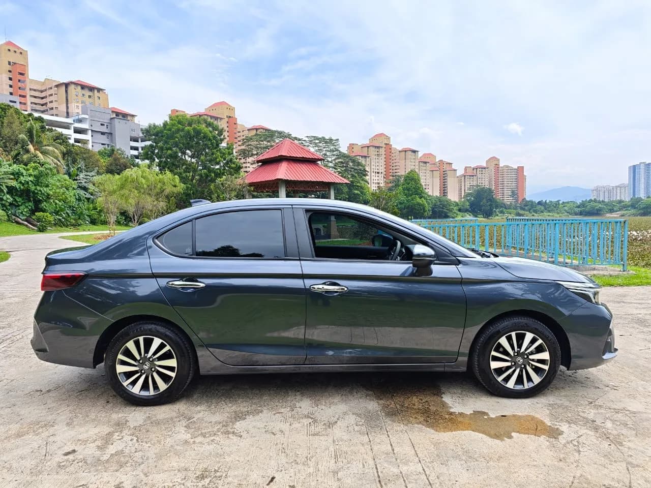 2025 Honda City E — photo 13 of 28