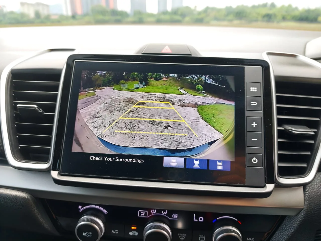 2025 Honda City E — photo 18 of 28