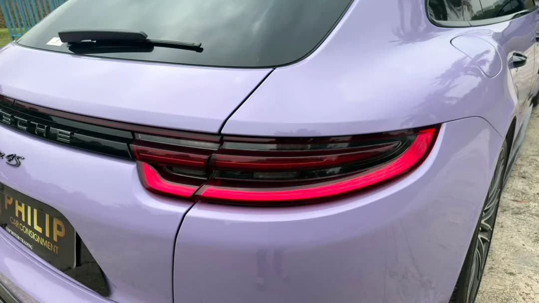 2018 Porsche Panamera Wagon 4s — photo 6 of 31
