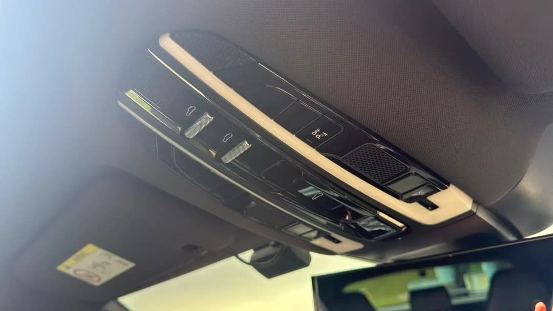 2018 Porsche Panamera Wagon 4s — photo 23 of 31