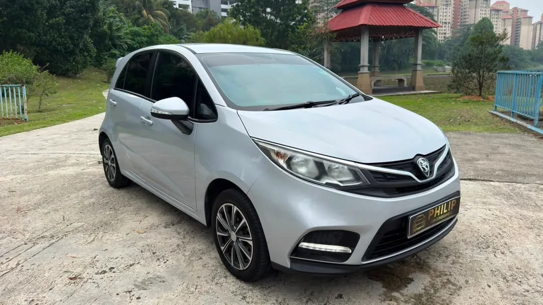 2019 Proton Iriz Executive — photo 3 of 28