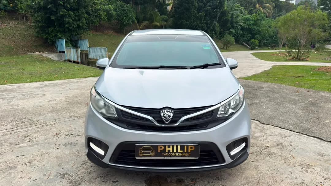 2019 Proton Iriz Executive — photo 7 of 28