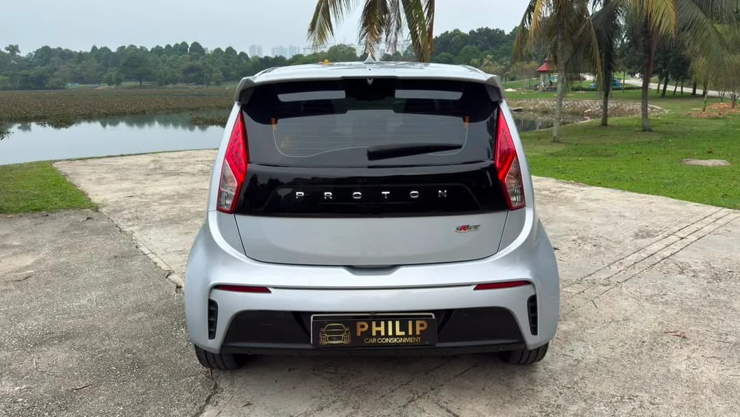 2019 Proton Iriz Executive — photo 9 of 28