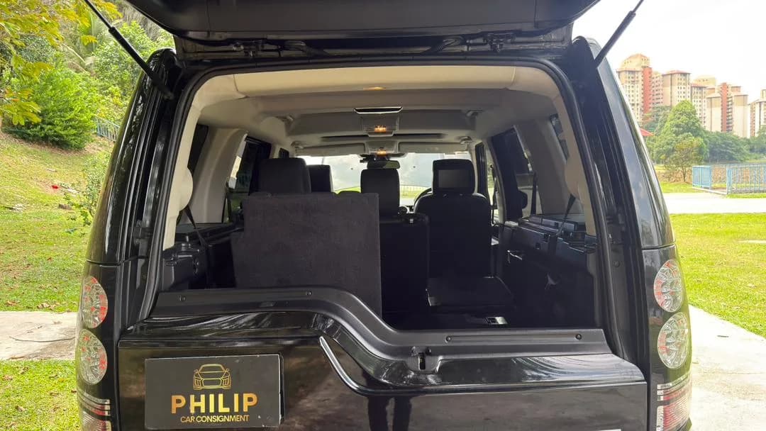 2016 Land Rover Discovery landmark — photo 10 of 42