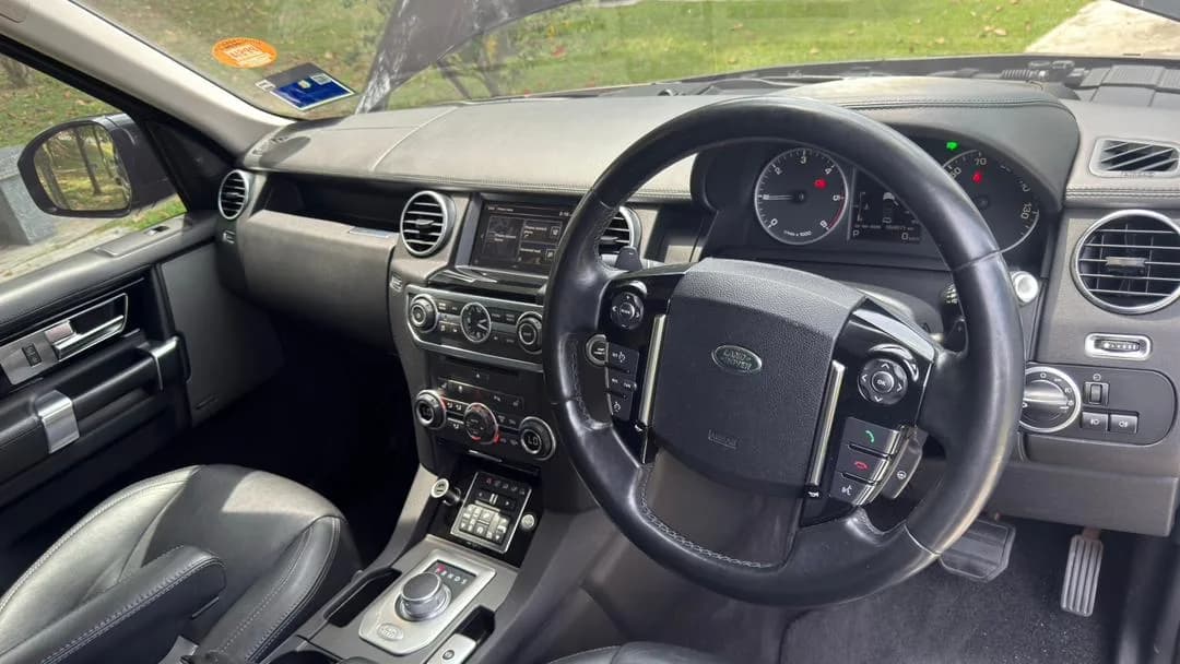 2016 Land Rover Discovery landmark — photo 21 of 42