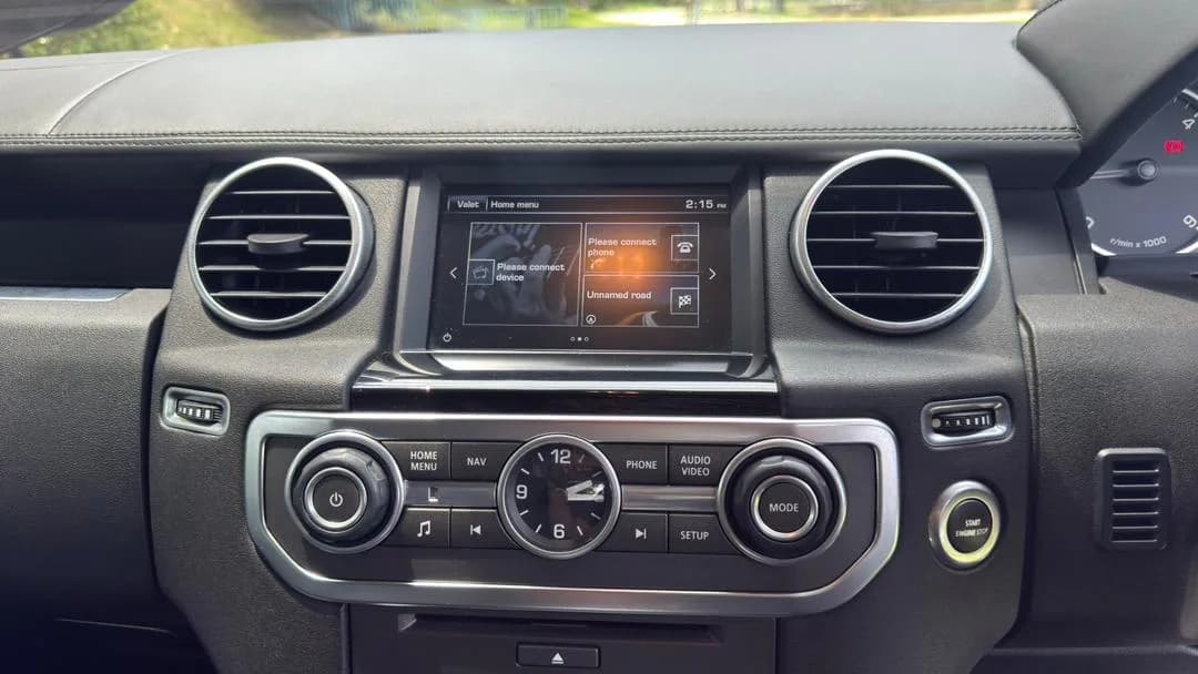 2016 Land Rover Discovery landmark — photo 23 of 42
