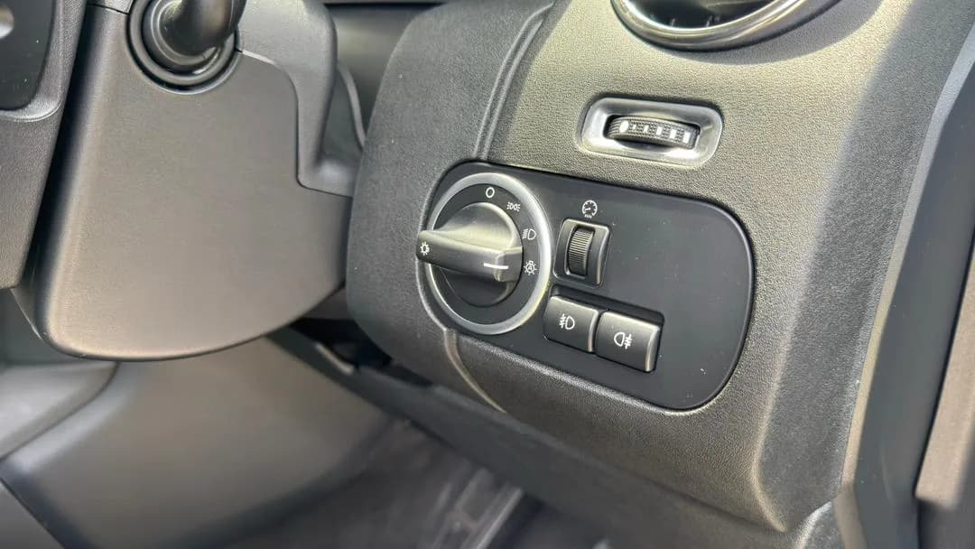 2016 Land Rover Discovery landmark — photo 26 of 42