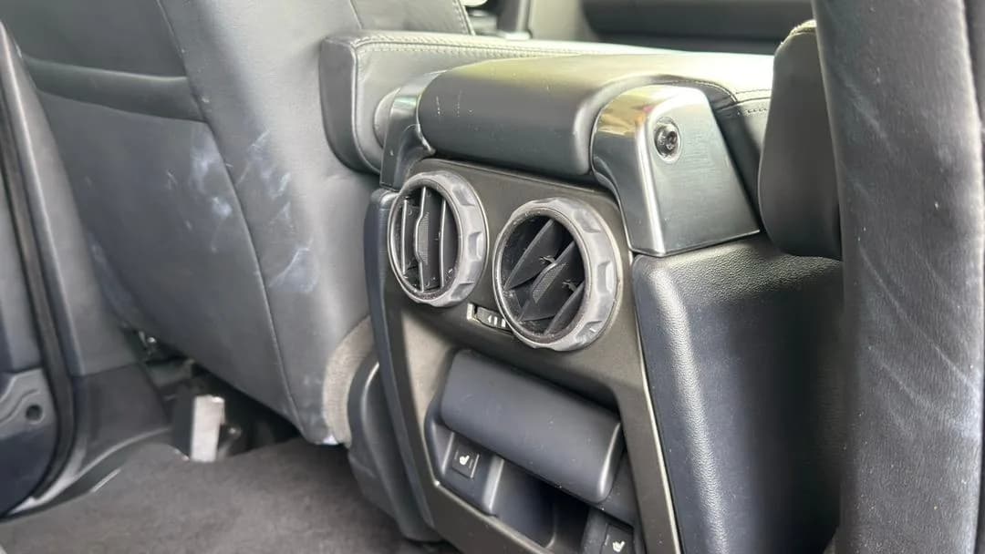 2016 Land Rover Discovery landmark — photo 33 of 42