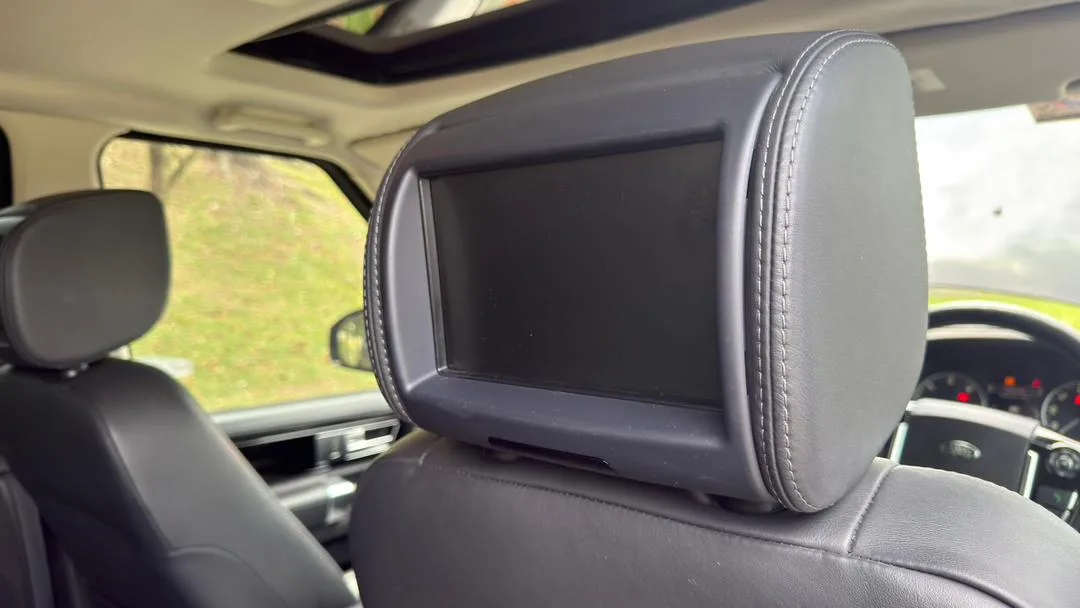 2016 Land Rover Discovery landmark — photo 35 of 42